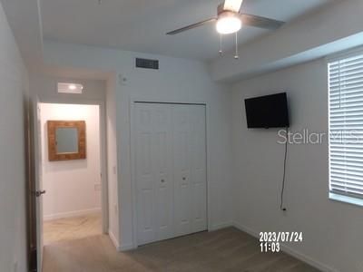 Recently Rented: $1,900 (2 beds, 2 baths, 1198 Square Feet)