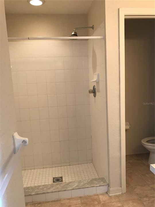 最近租的: $2,000 (3 贝兹, 2 浴室, 1231 平方英尺)