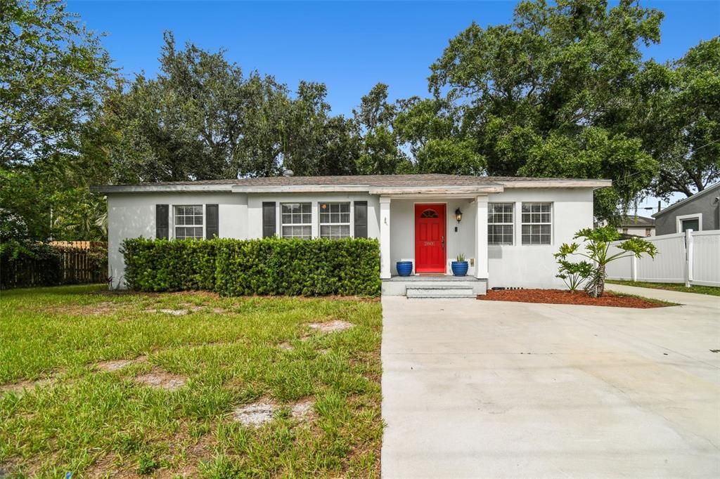 Recently Sold: $554,900 (3 beds, 2 baths, 1162 Square Feet)