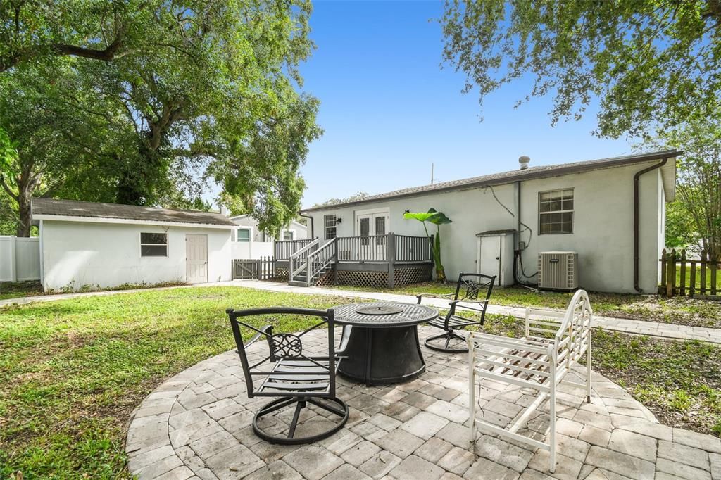 Recently Sold: $554,900 (3 beds, 2 baths, 1162 Square Feet)