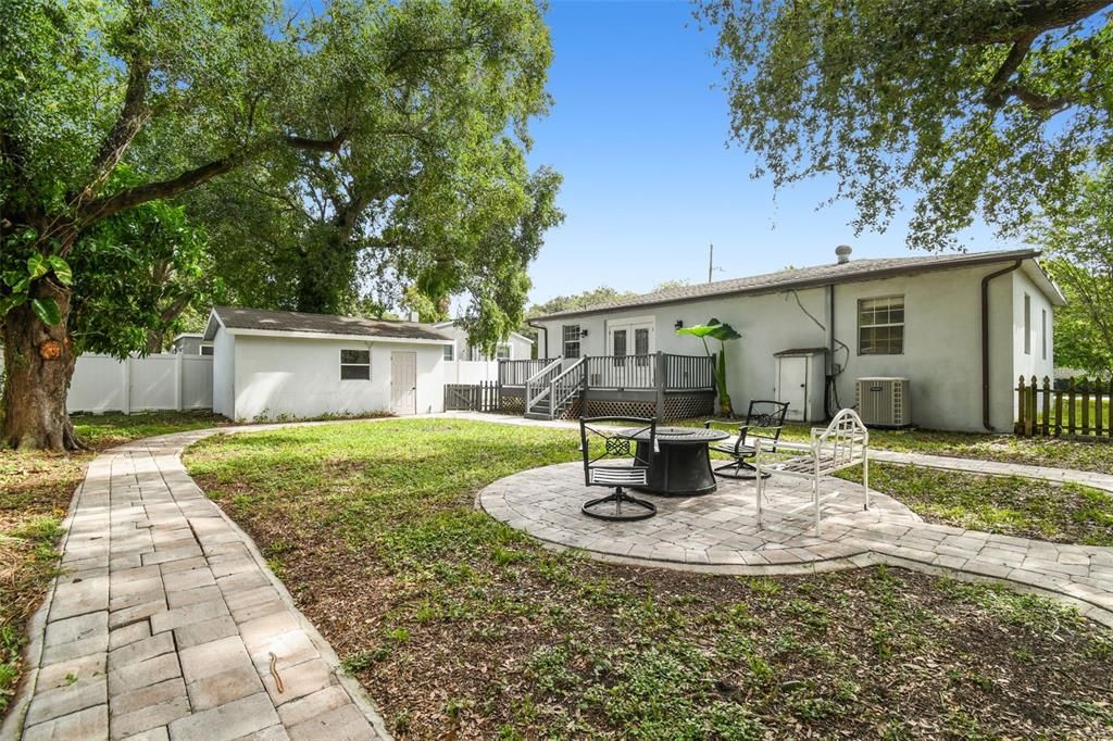 Recently Sold: $554,900 (3 beds, 2 baths, 1162 Square Feet)