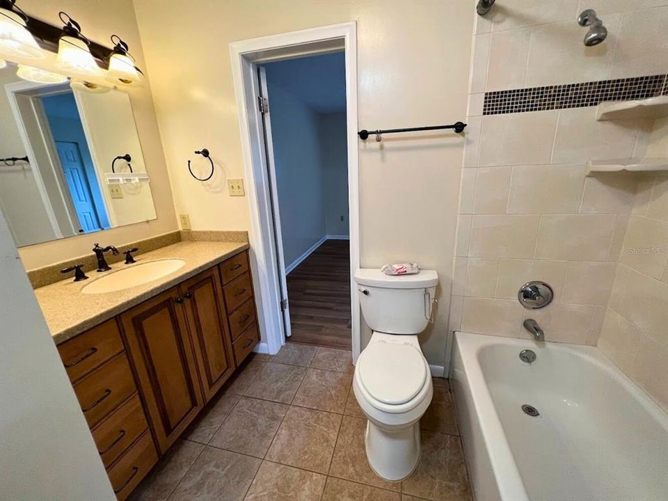 Недавно арендовано: $1,450 (2 спален, 1 ванн, 938 Квадратных фут)