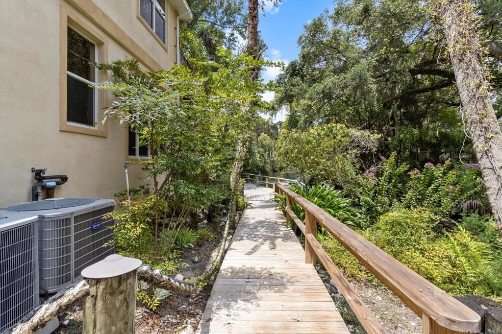 Recently Sold: $720,000 (3 beds, 2 baths, 2704 Square Feet)