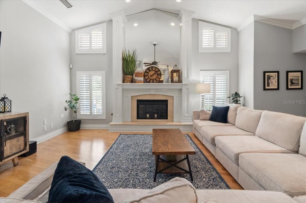 Recently Sold: $1,250,000 (5 beds, 3 baths, 3609 Square Feet)