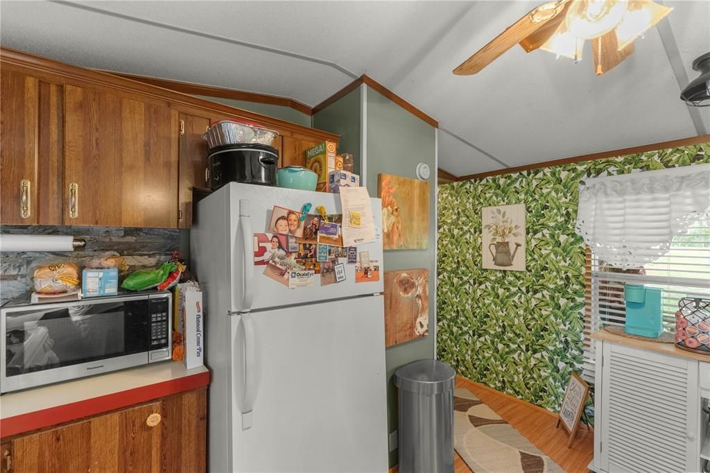 Recently Sold: $175,000 (2 beds, 2 baths, 924 Square Feet)