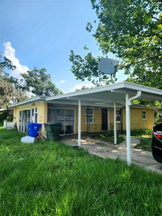 Recently Sold: $125,500 (3 beds, 1 baths, 1186 Square Feet)