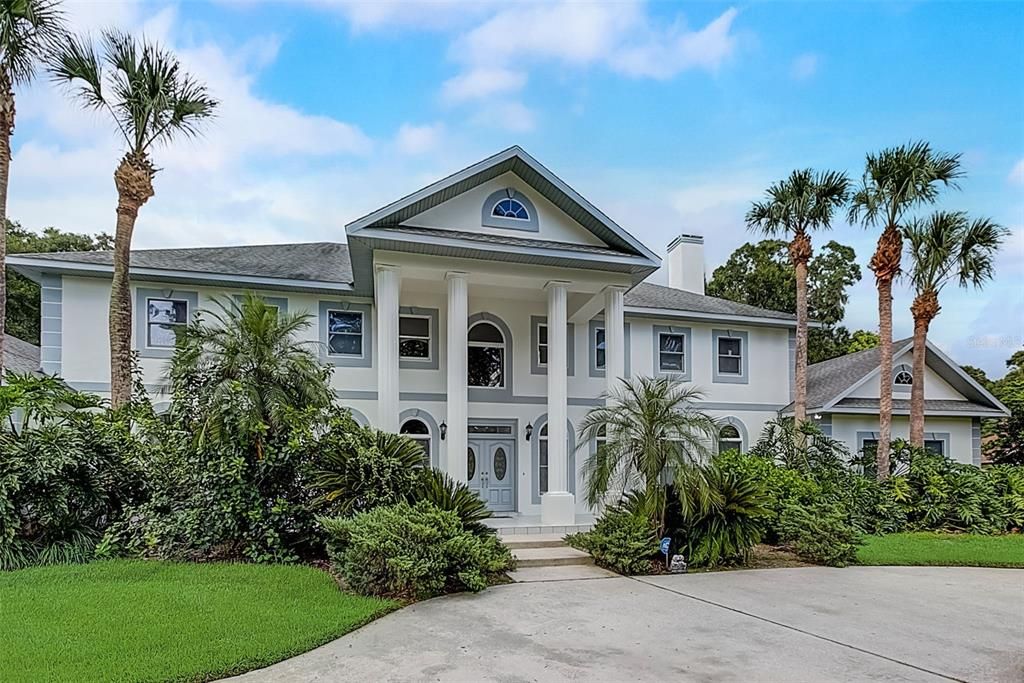 Recently Sold: $1,150,000 (5 beds, 5 baths, 5318 Square Feet)