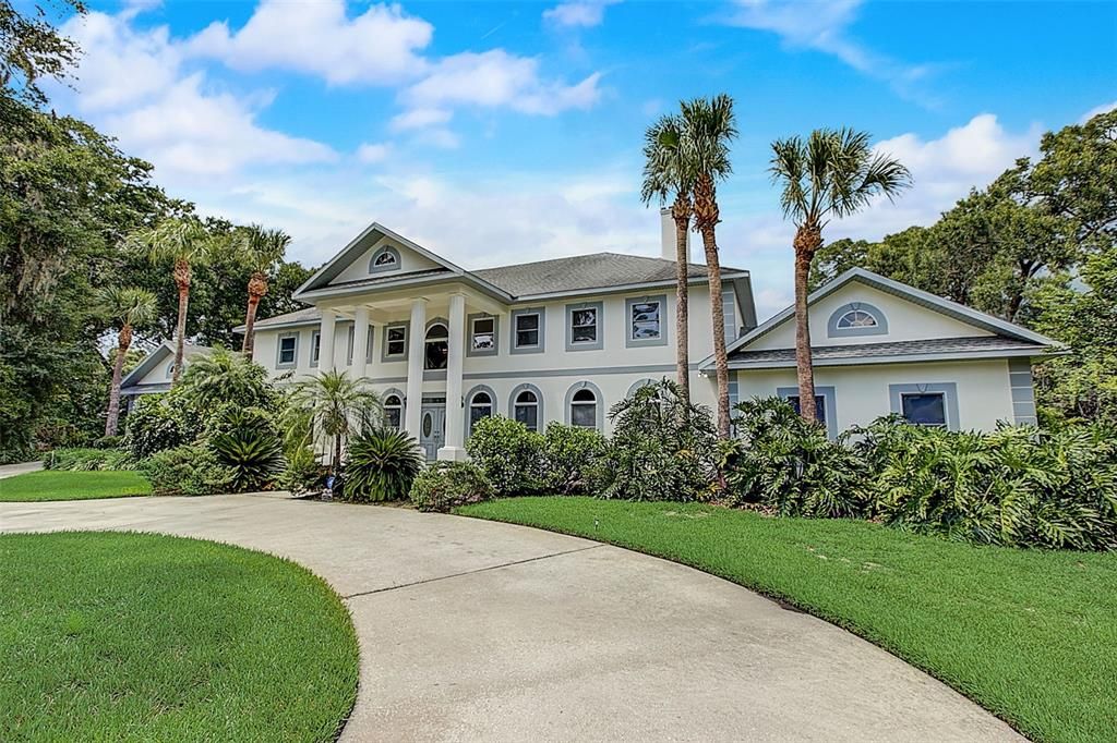 Recently Sold: $1,150,000 (5 beds, 5 baths, 5318 Square Feet)