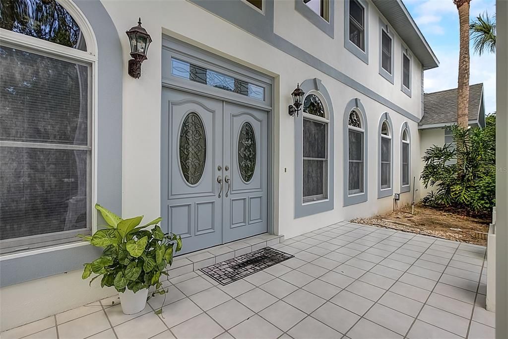 Recently Sold: $1,150,000 (5 beds, 5 baths, 5318 Square Feet)