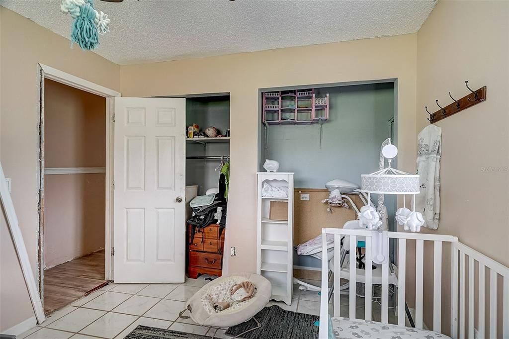 Recently Sold: $234,999 (3 beds, 1 baths, 1294 Square Feet)