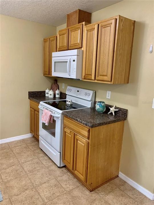 Recently Sold: $230,000 (3 beds, 1 baths, 1200 Square Feet)
