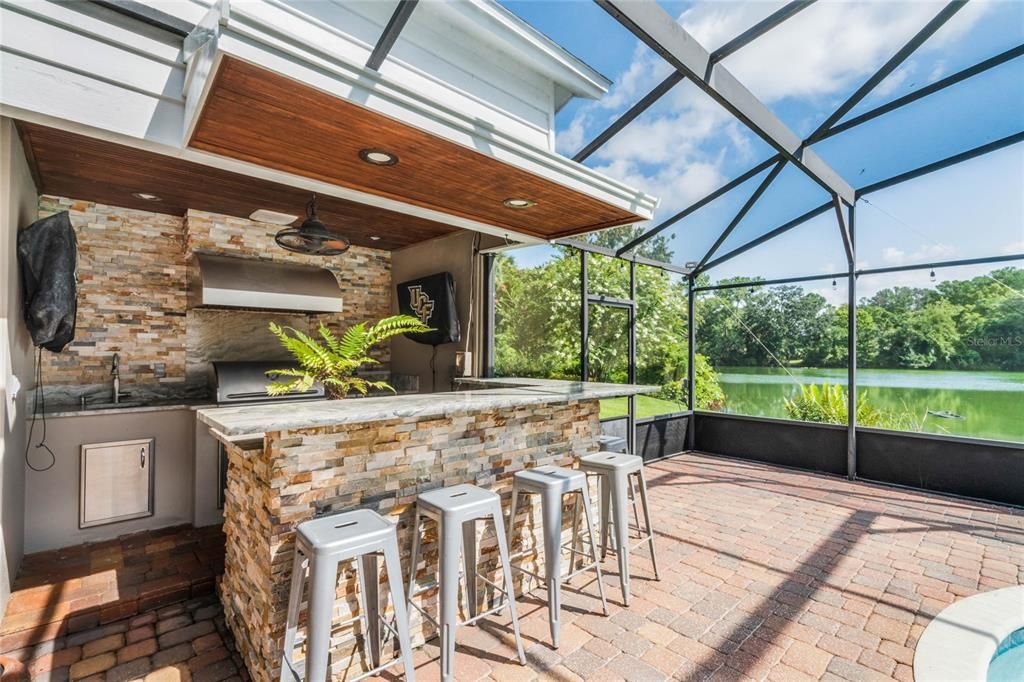 Outdoor Kitchen