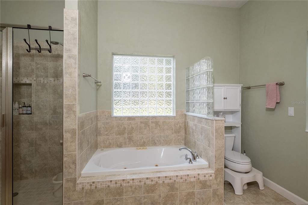 最近售出: $485,000 (3 贝兹, 3 浴室, 1879 平方英尺)