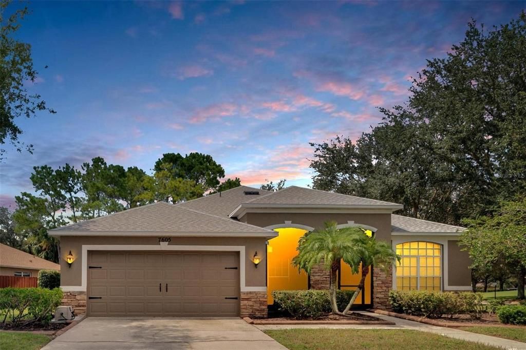 T3464137 - Welcome Home