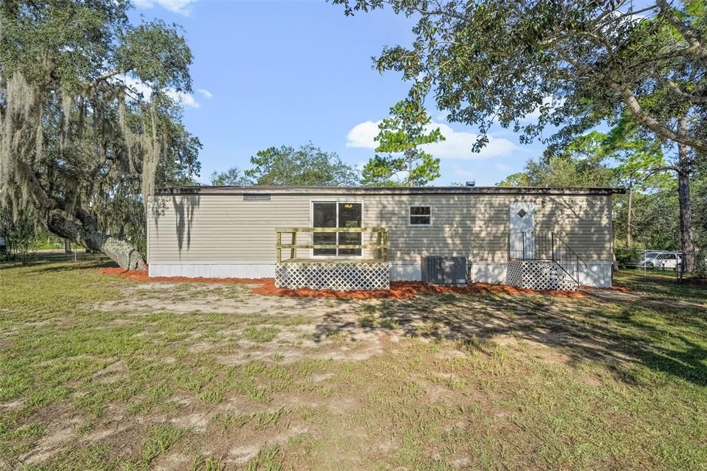 Recently Sold: $195,000 (3 beds, 2 baths, 1352 Square Feet)