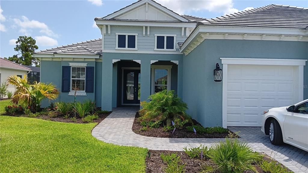 Vendido Recientemente: $1,022,389 (3 camas, 3 baños, 2868 Pies cuadrados)