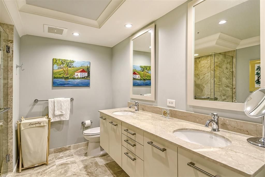 Recently Sold: $1,065,000 (2 beds, 2 baths, 1364 Square Feet)