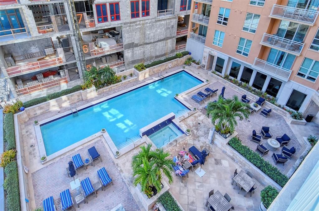 Recently Sold: $1,065,000 (2 beds, 2 baths, 1364 Square Feet)