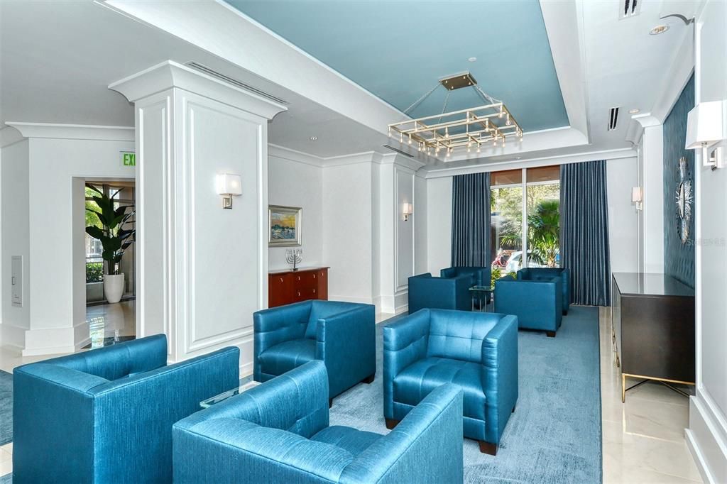 Recently Sold: $1,065,000 (2 beds, 2 baths, 1364 Square Feet)