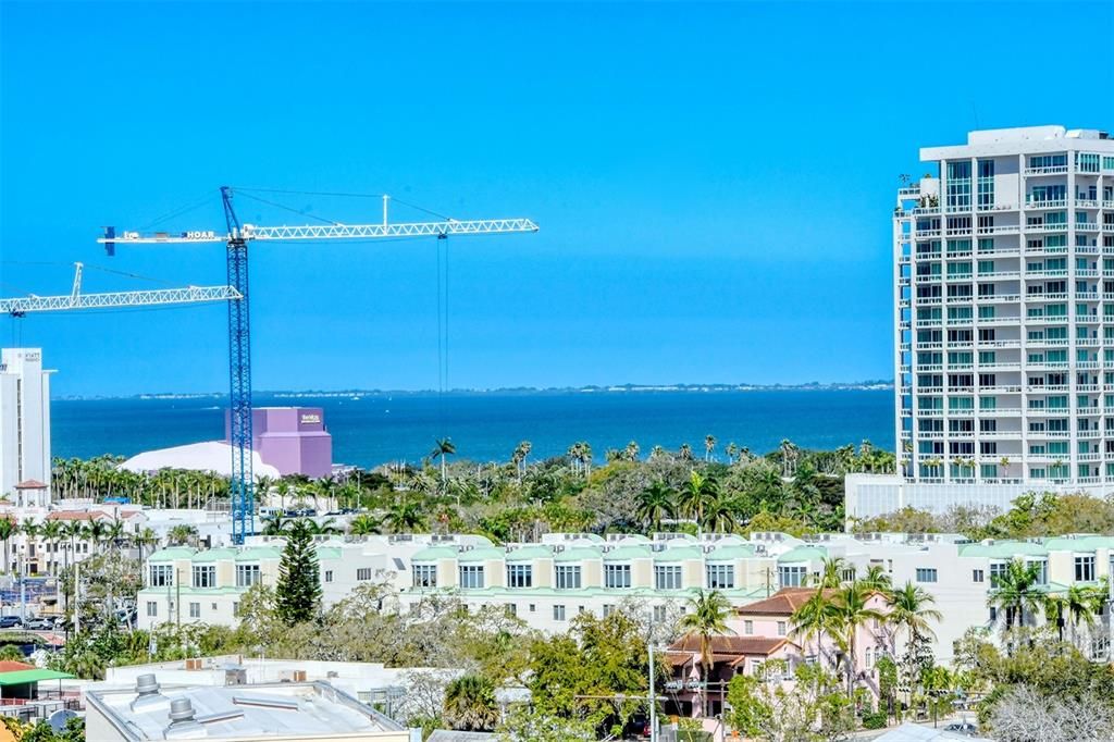 Recently Sold: $1,065,000 (2 beds, 2 baths, 1364 Square Feet)