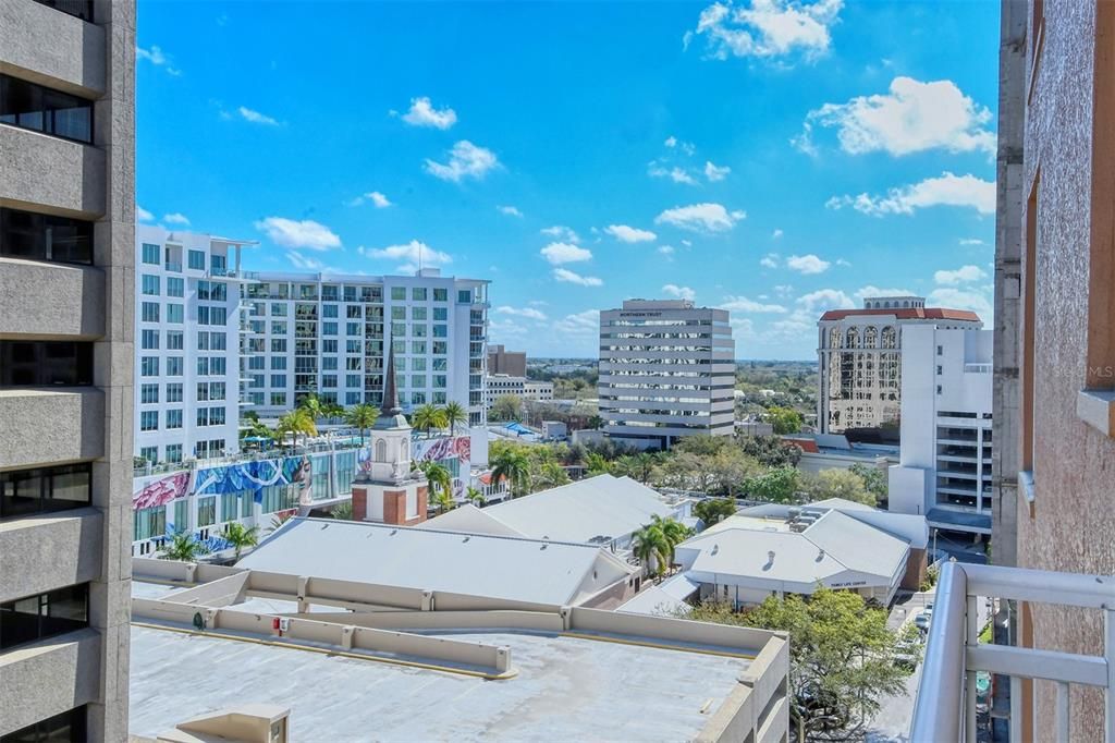 Recently Sold: $1,065,000 (2 beds, 2 baths, 1364 Square Feet)