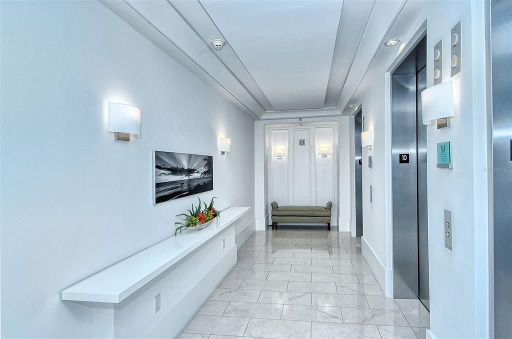 Recently Sold: $1,065,000 (2 beds, 2 baths, 1364 Square Feet)