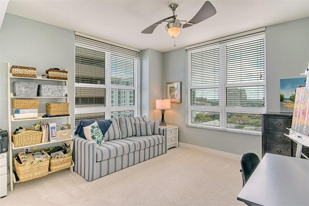 Recently Sold: $1,065,000 (2 beds, 2 baths, 1364 Square Feet)