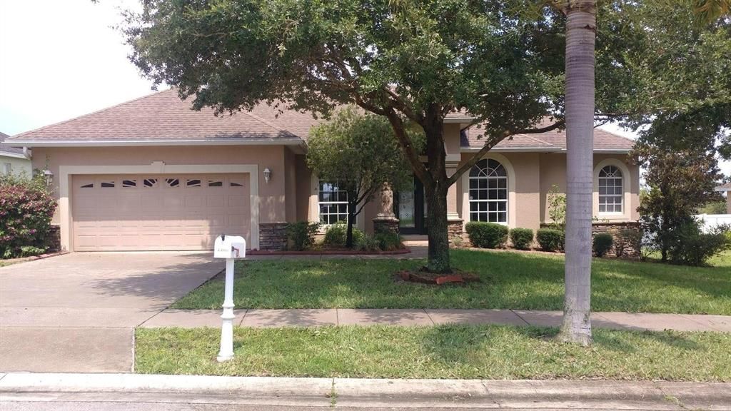 Recently Sold: $315,000 (3 beds, 2 baths, 1860 Square Feet)