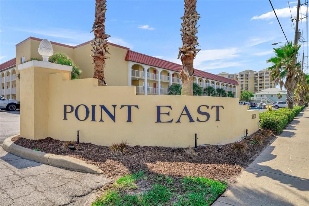 Recently Sold: $512,000 (2 beds, 2 baths, 912 Square Feet)