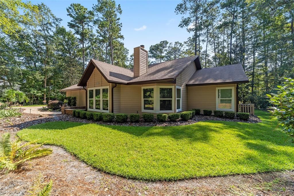 Recently Sold: $615,000 (3 beds, 3 baths, 2653 Square Feet)