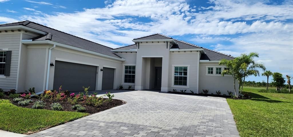 Recently Sold: $746,596 (3 beds, 2 baths, 2395 Square Feet)