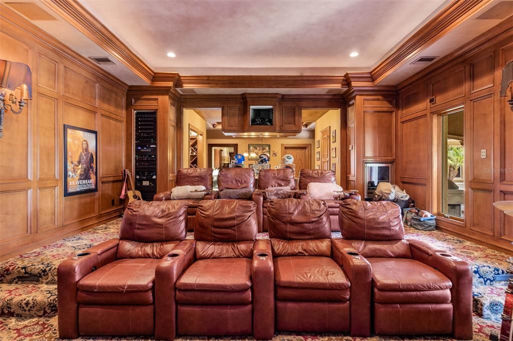 Recently Sold: $3,395,000 (5 beds, 5 baths, 7169 Square Feet)