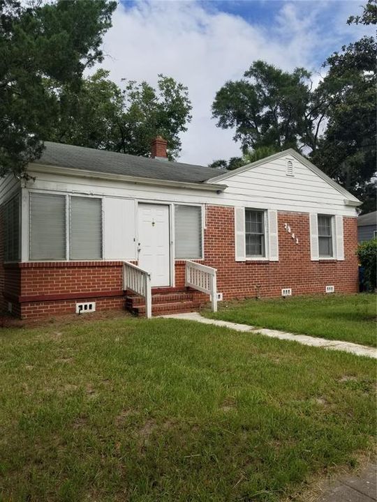 Recently Rented: $1,125 (3 beds, 1 baths, 1008 Square Feet)