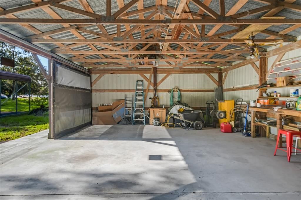 860 sq ft barn