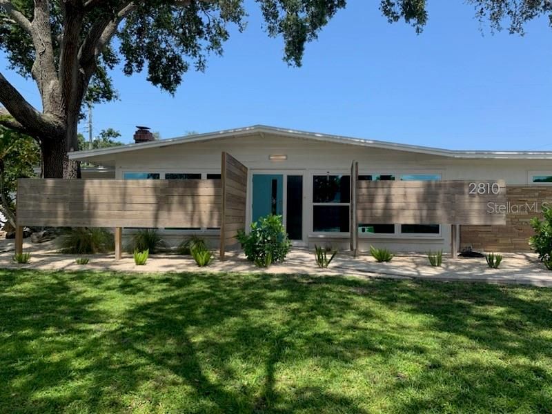 Recently Sold: $650,000 (2 beds, 2 baths, 1437 Square Feet)