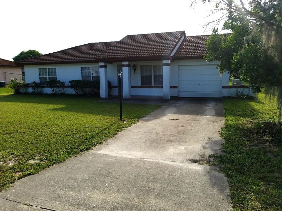 Recently Rented: $1,350 (2 beds, 2 baths, 1066 Square Feet)