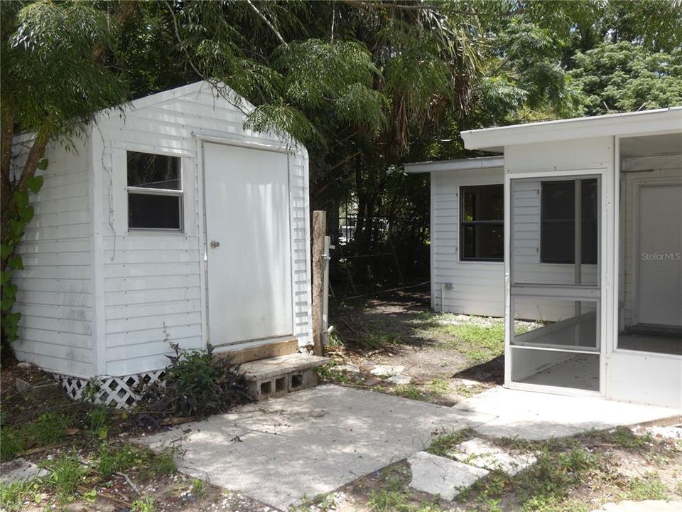 Recently Rented: $1,575 (3 beds, 2 baths, 1978 Square Feet)