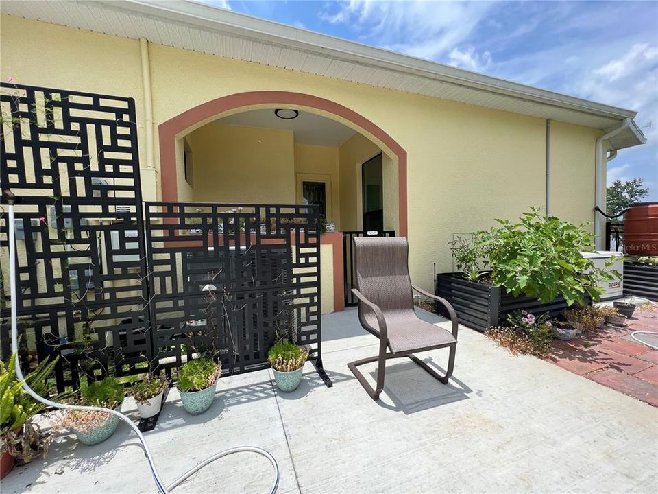 Courtyard and Raised Flower Beds off MBR1