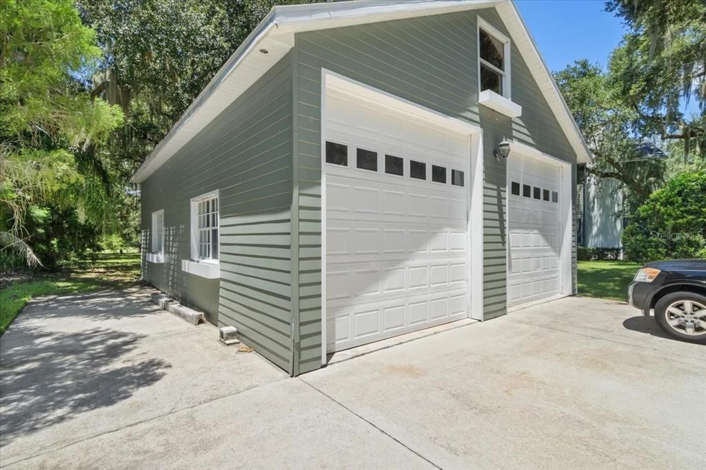 Detached Garage