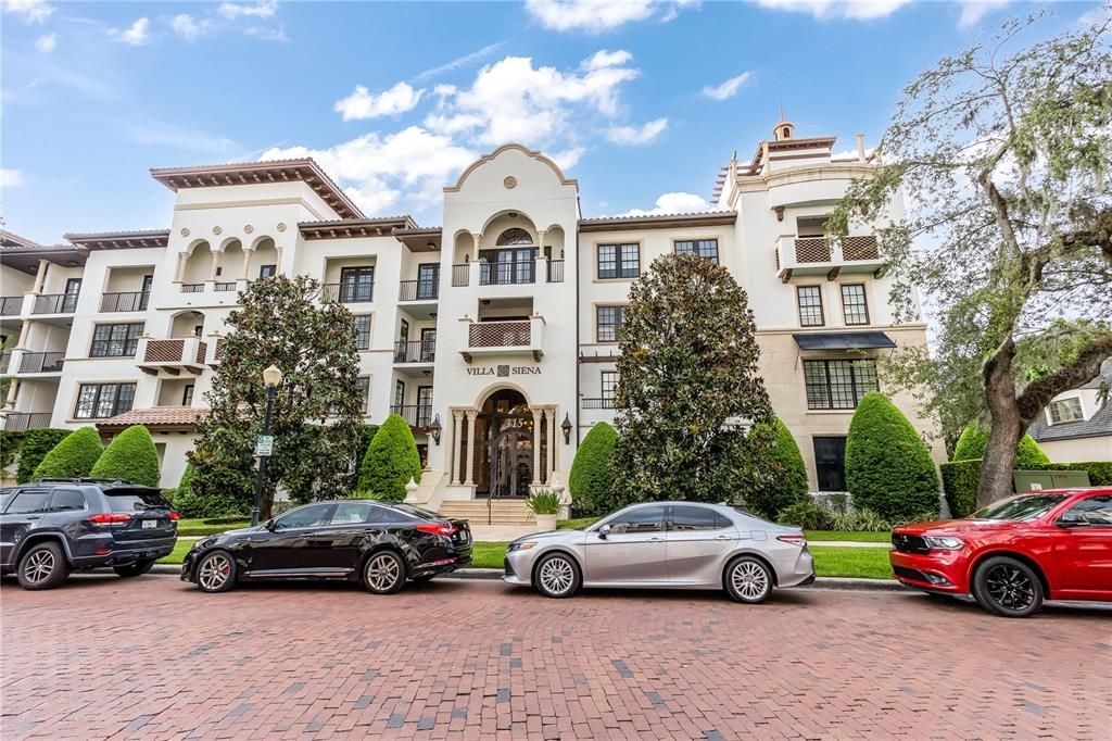 Recently Sold: $1,250,000 (2 beds, 2 baths, 1599 Square Feet)