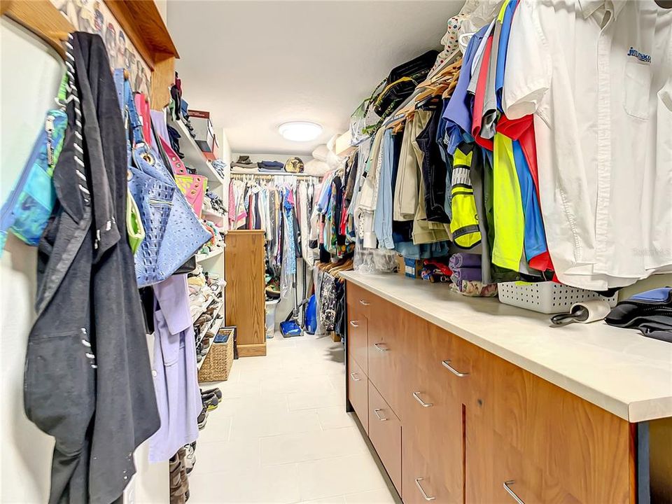 24' master closet