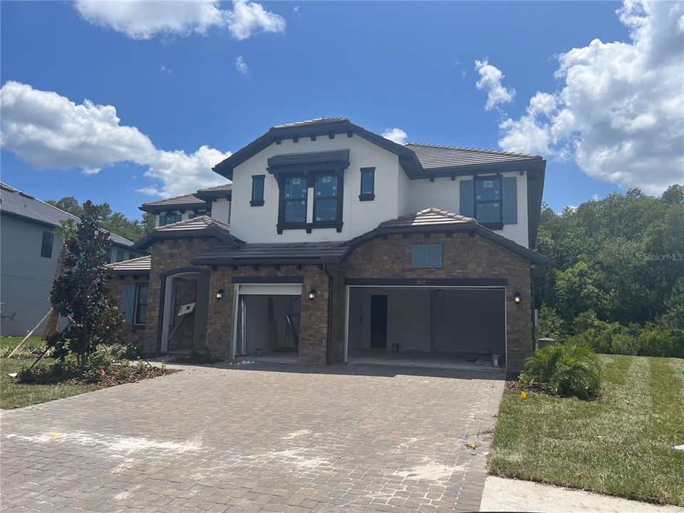 Recently Sold: $1,204,590 (5 beds, 5 baths, 4576 Square Feet)