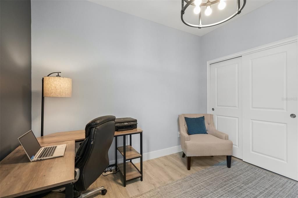 Recently Sold: $600,000 (3 beds, 2 baths, 1778 Square Feet)