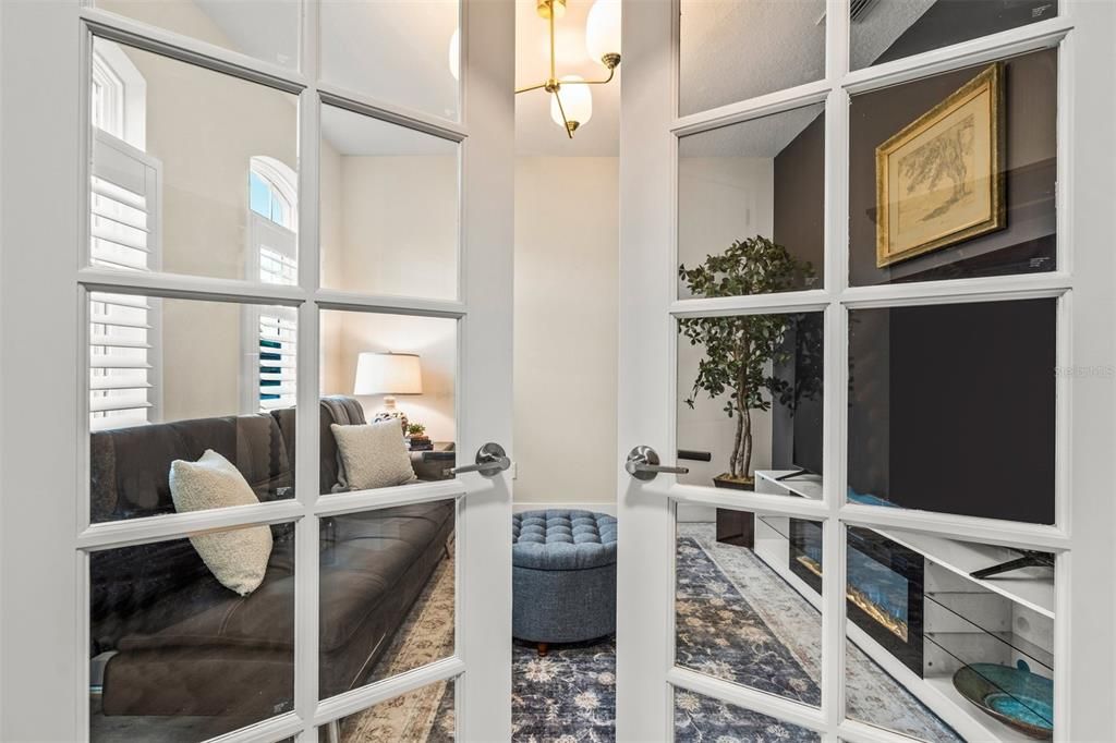 Recently Sold: $600,000 (3 beds, 2 baths, 1778 Square Feet)