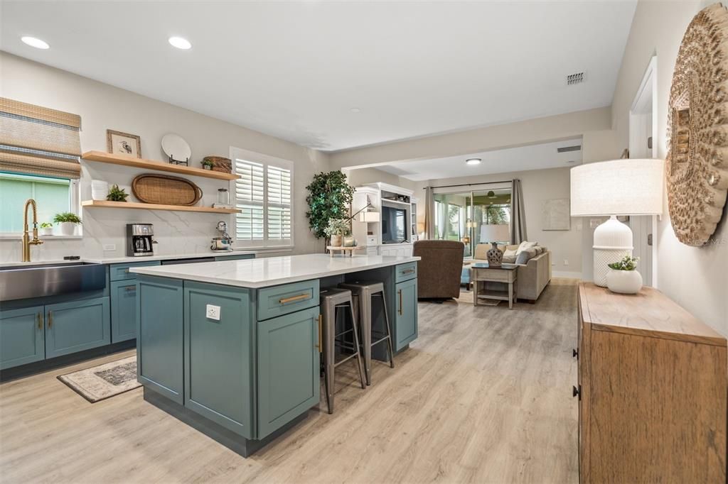 Recently Sold: $600,000 (3 beds, 2 baths, 1778 Square Feet)