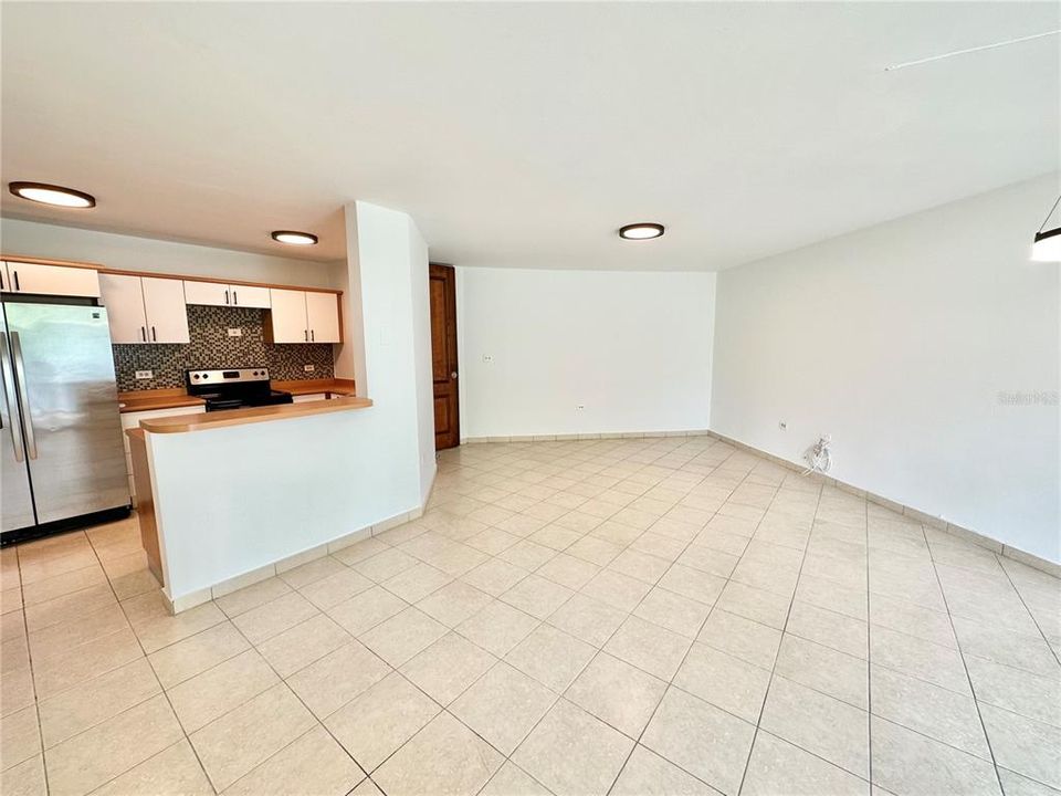 Recently Sold: $242,500 (2 beds, 2 baths, 1135 Square Feet)