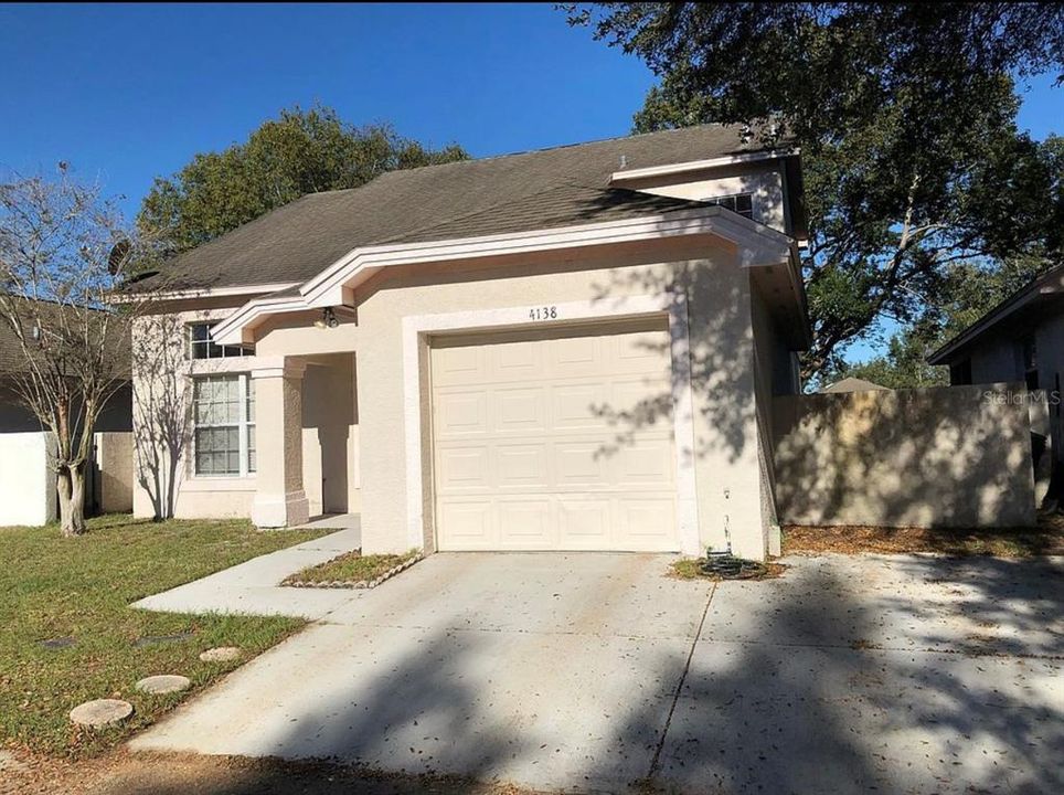 Recently Rented: $2,150 (3 beds, 2 baths, 1522 Square Feet)