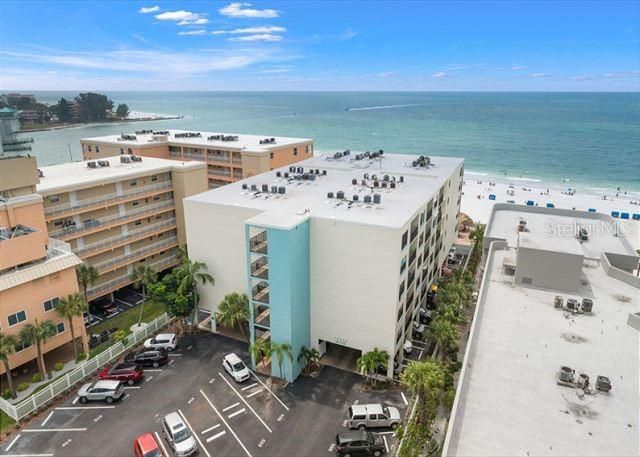 Recently Sold: $750,000 (1 beds, 1 baths, 920 Square Feet)