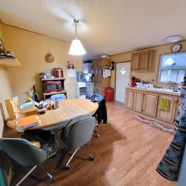 For Sale: $247,500 (3 beds, 2 baths, 1080 Square Feet)