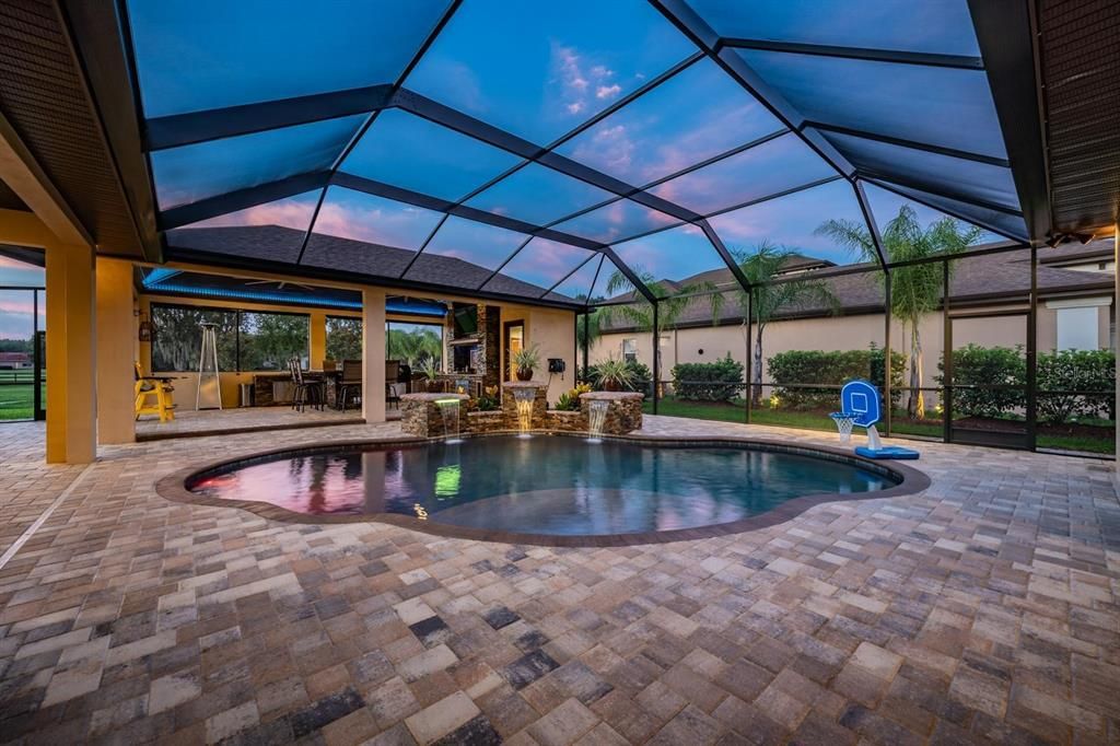 Recently Sold: $1,300,000 (5 beds, 4 baths, 3154 Square Feet)